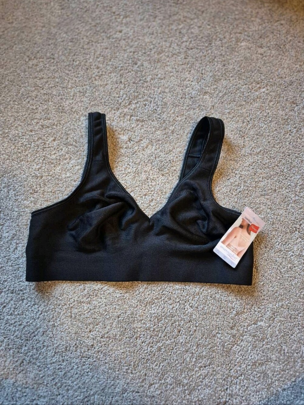 🌿5/$25 New Hanes Medium Women's no wire soft bra nwts - Picture 2 of 5